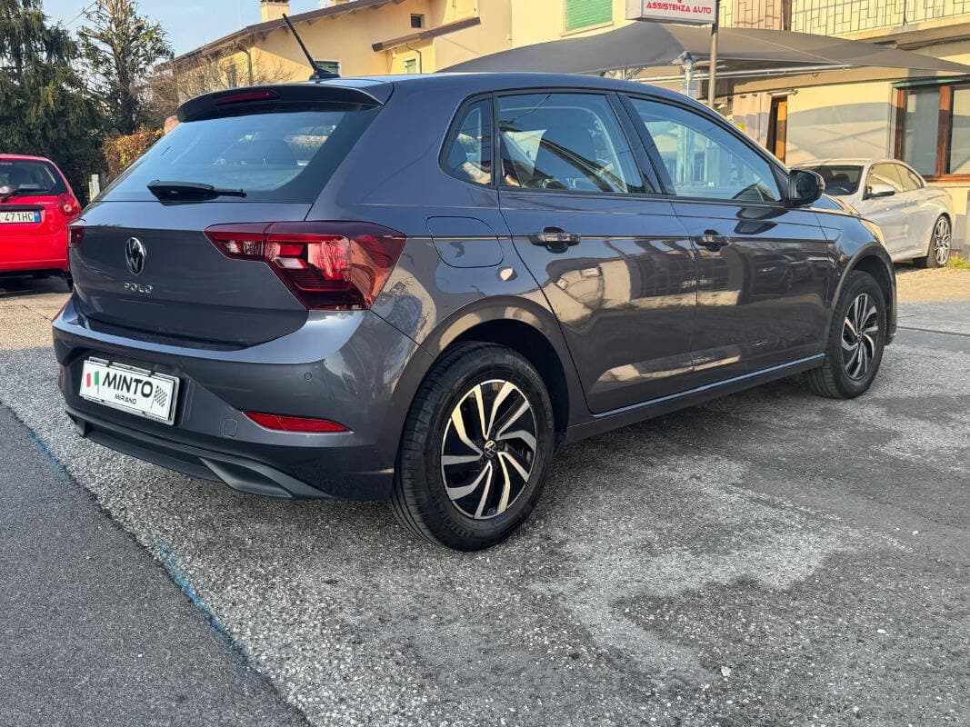 Volkswagen Polo 1.0 Life 80 CV — foto 3 di 19