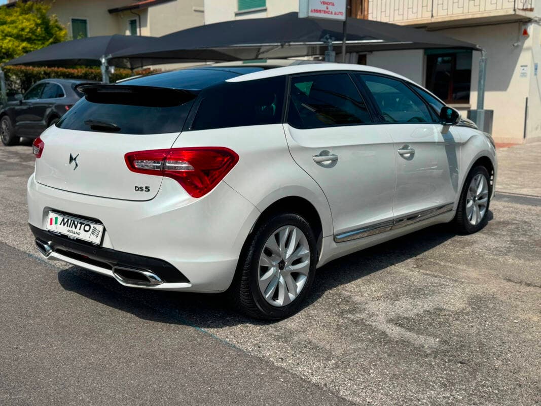 DS DS5 1.6 thp Sport Chic S&S 165 CV eat6 — foto 3 di 20