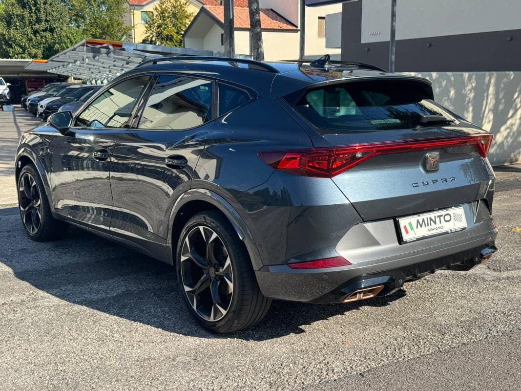 Cupra Formentor 1.4 e-hybrid 204 CV DSG — foto 2 di 21